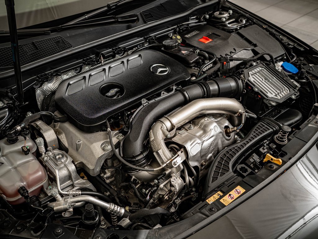 Certified 2025 Mercedes-Benz CLA 250 4MATIC image 38