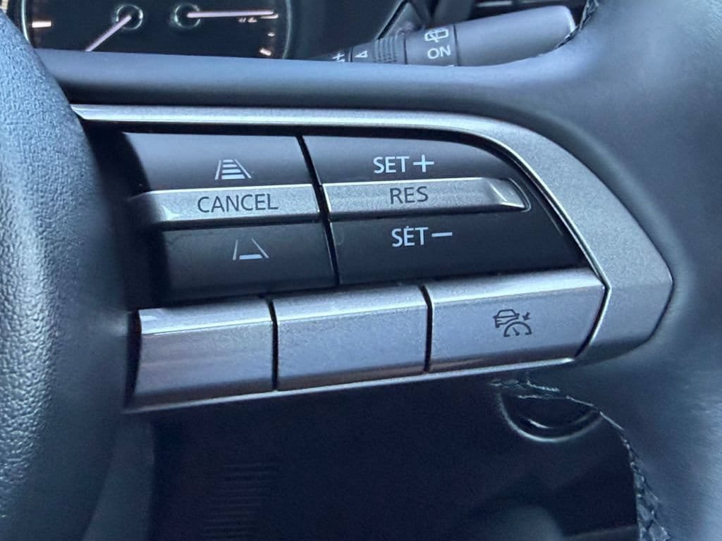 Used 2023 MAZDA MAZDA3 s FWD image 28