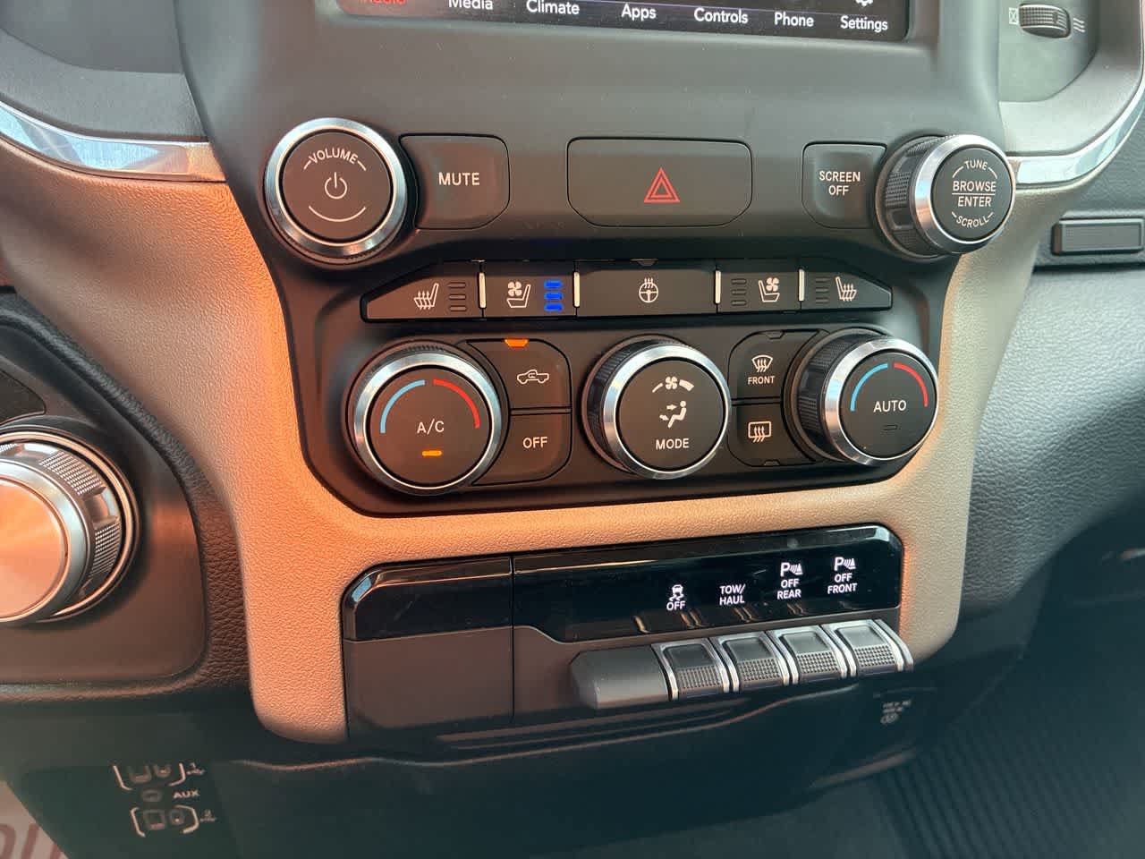 Used 2021 RAM 1500 Laramie AWD/4WD image 17
