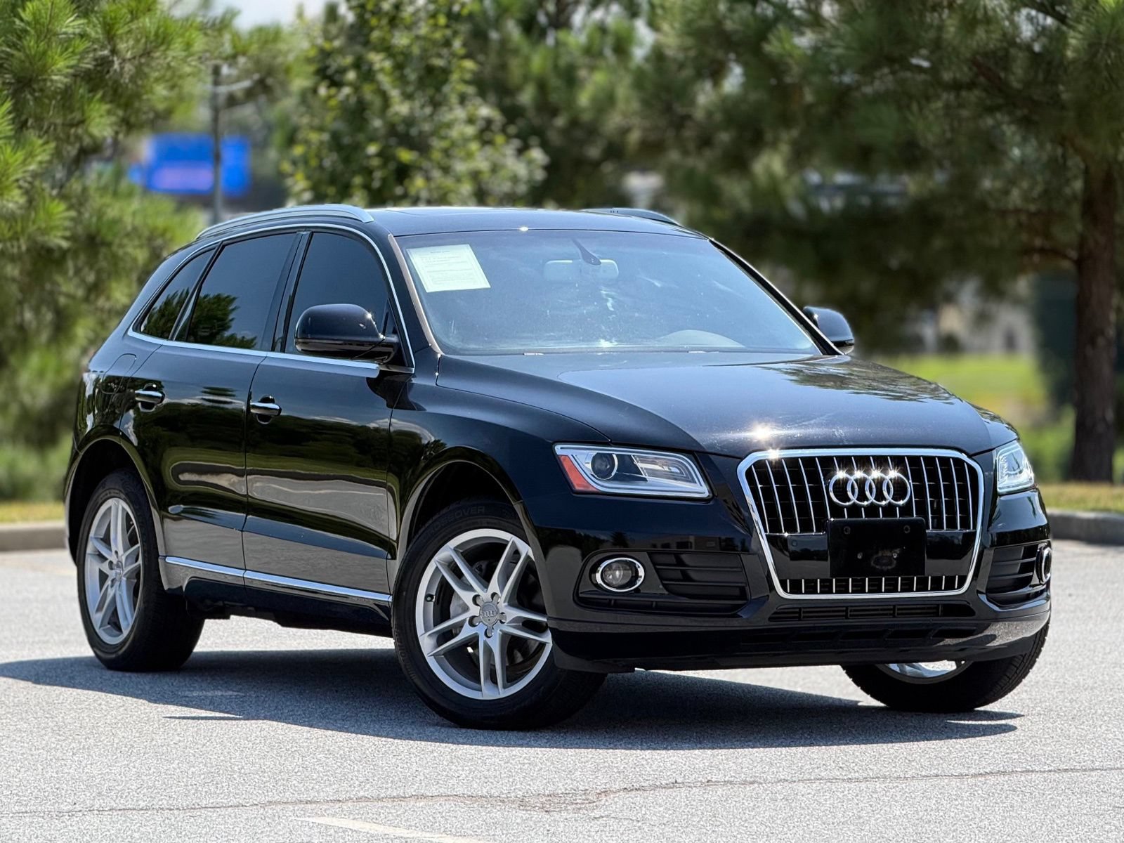 Used 2017 Audi Q5 2.0T Premium Plus w/ Technology Package AWD/4WD image 13
