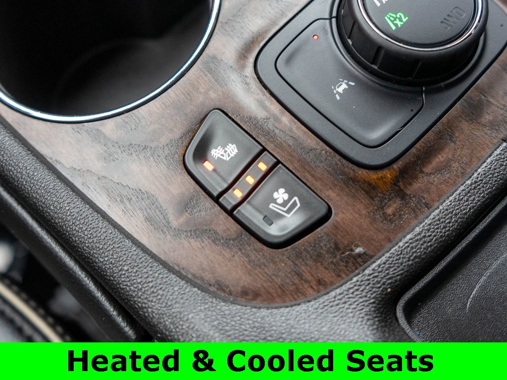 Used 2023 GMC Acadia Denali w/ Black Diamond Edition image 31