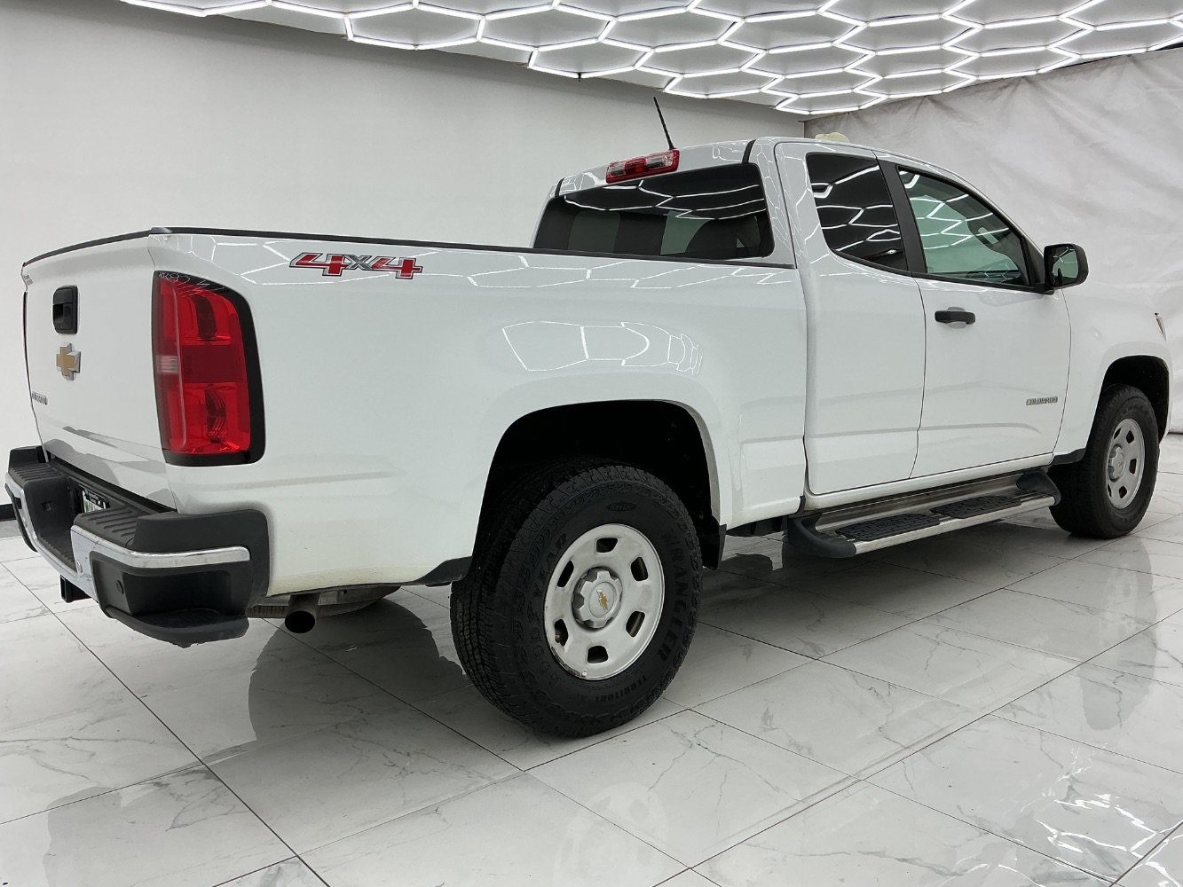 Used 2020 Chevrolet Colorado W/T w/ WT Convenience Package AWD/4WD image 11
