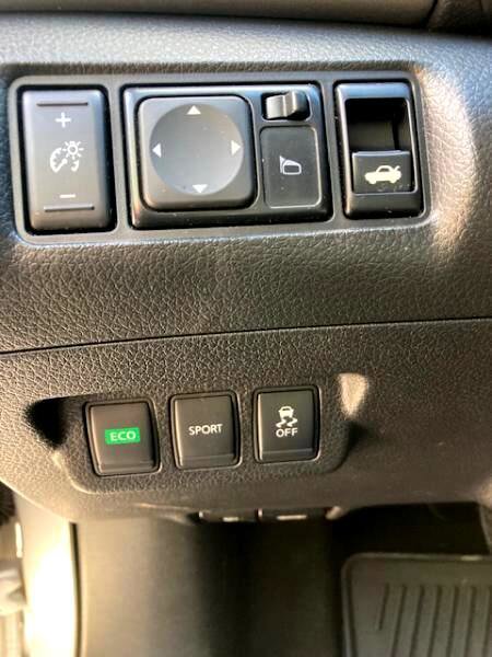 Used 2013 Nissan Sentra SR w/ Driver Pkg image 17