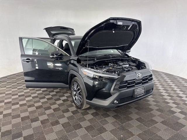 Used 2026 Toyota Corolla Cross XLE w/ Convenience Package image 12