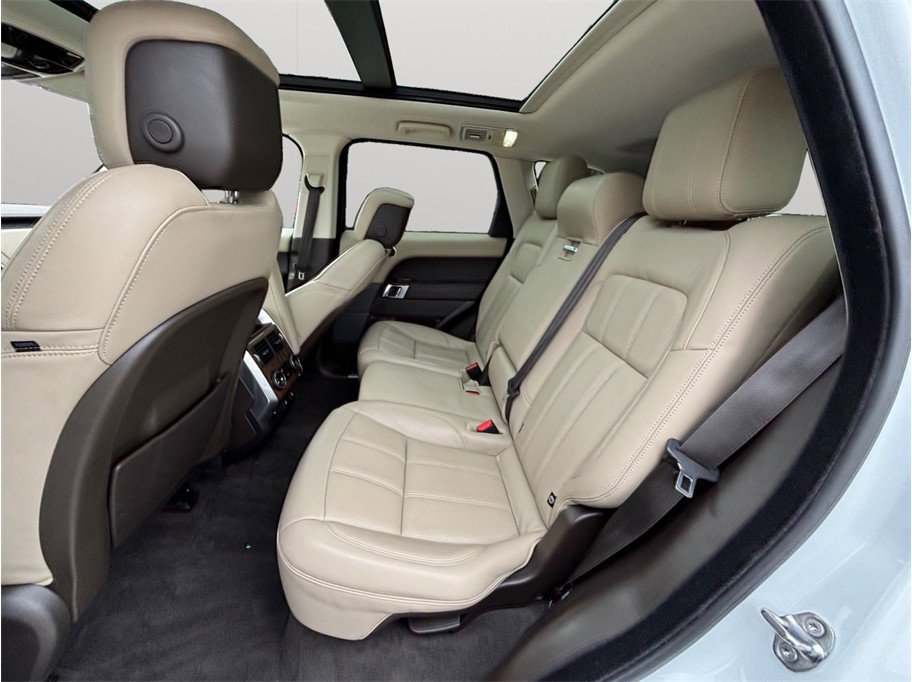 Used 2021 Land Rover Range Rover Sport HSE Silver Edition image 40