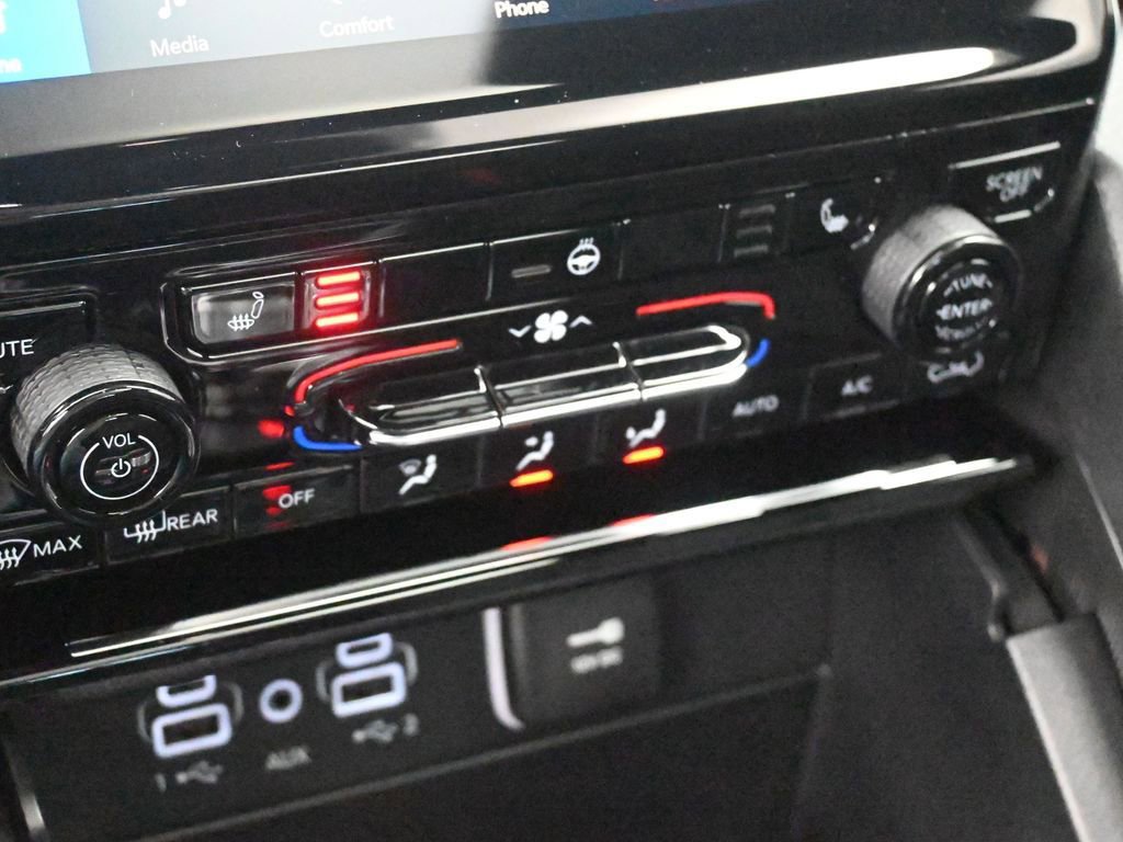 New 2025 Jeep Grand Cherokee Limited w/ Trailer Tow Package image 27