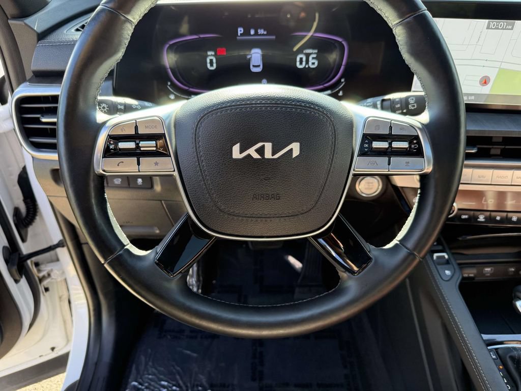 Used 2024 Kia Telluride EX w/ EX Captain's Chair Package AWD/4WD image 21