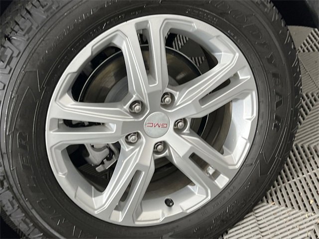 Used 2018 GMC Terrain SLE w/ Infotainment Package I image 16