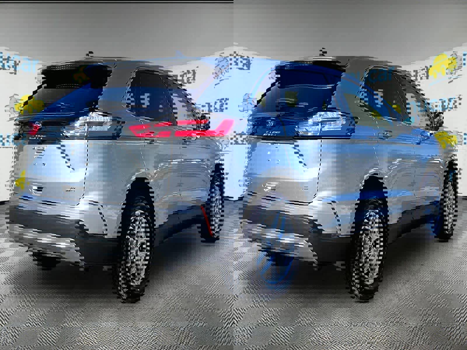 Used 2024 Ford Edge SEL image 6