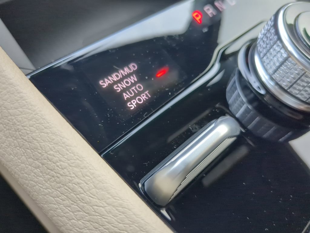 New 2025 Jeep Grand Cherokee Limited w/ Luxury Tech Group II image 21