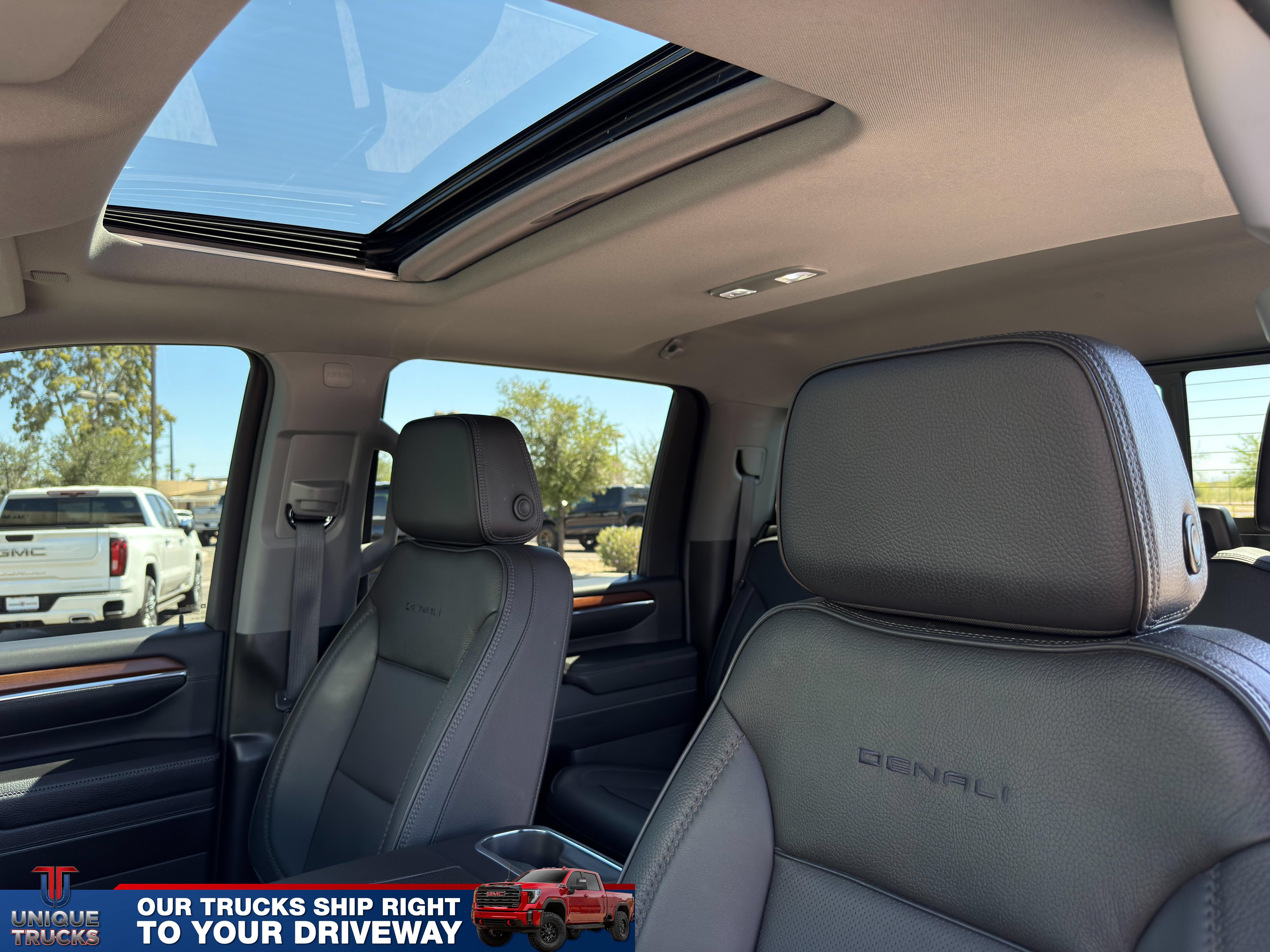 Used 2024 GMC Sierra 3500 Denali w/ Denali Reserve Package AWD/4WD image 20