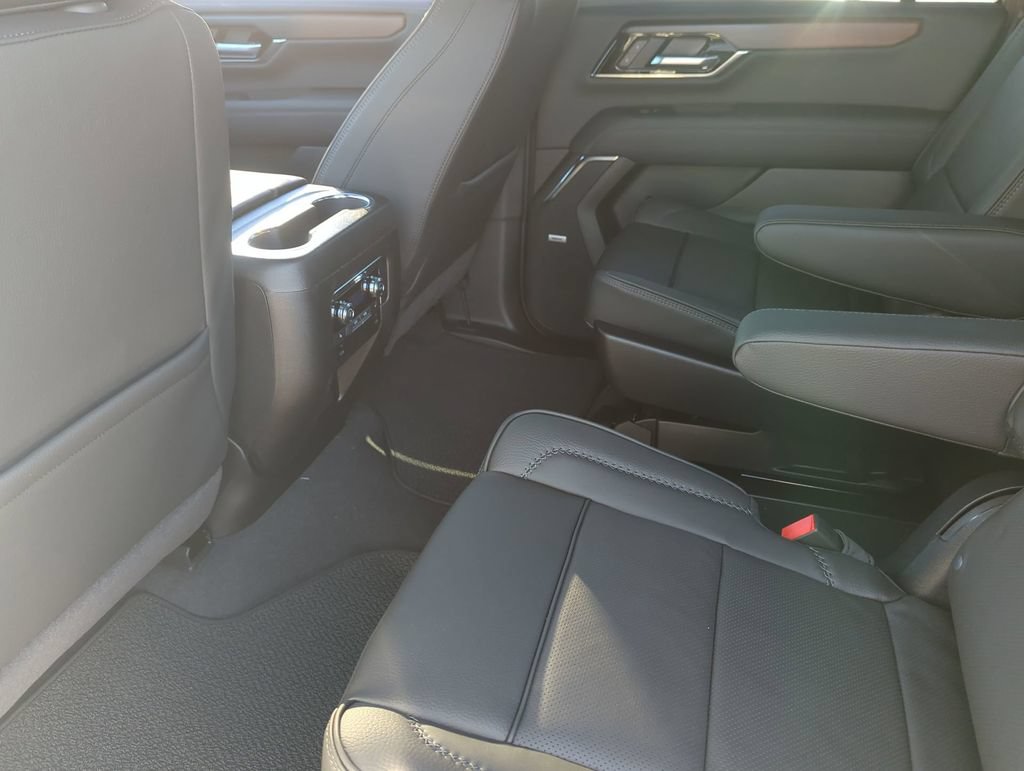 New 2026 GMC Yukon XL Denali AWD/4WD image 23