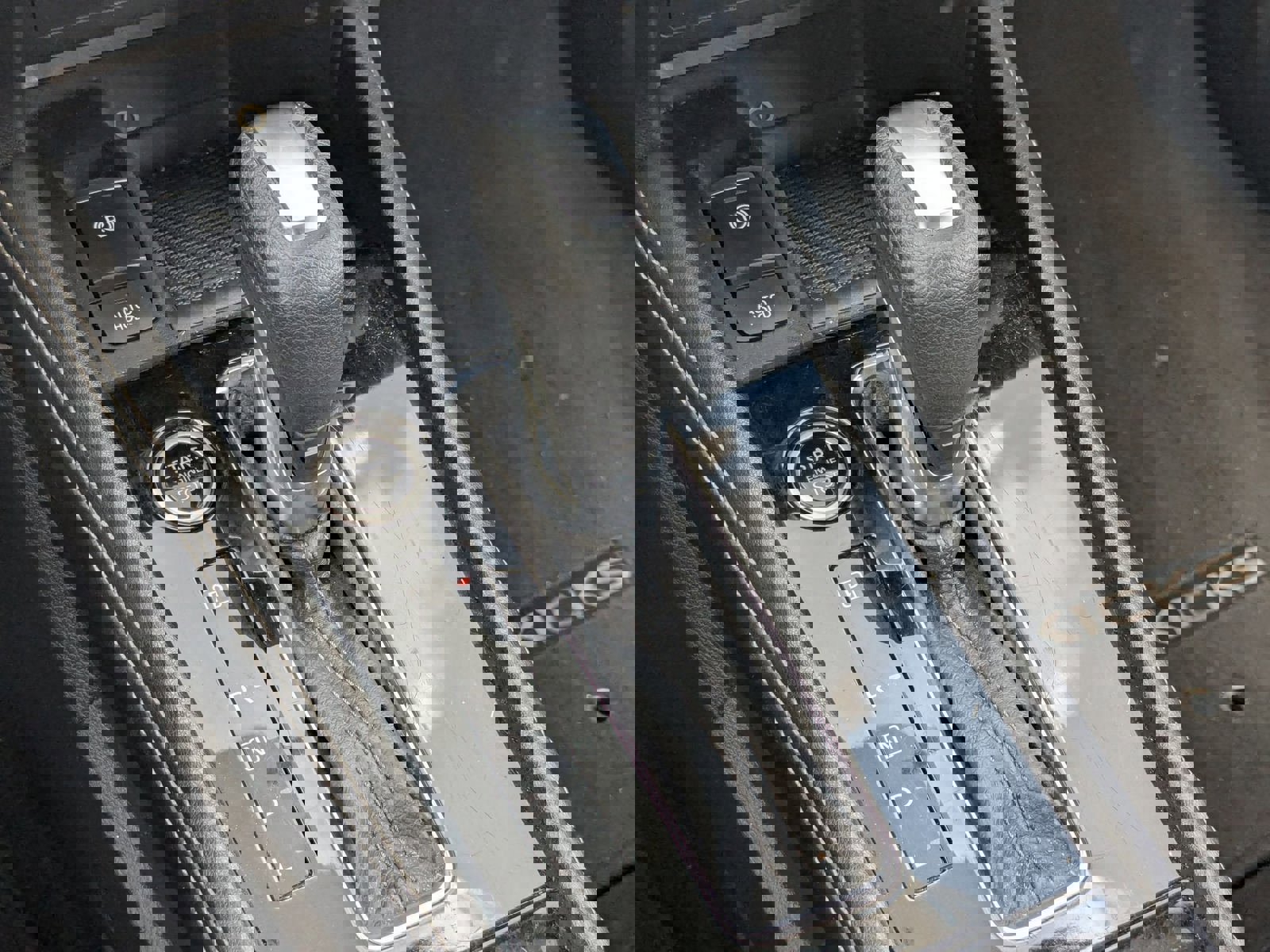 Used 2024 Nissan Kicks SV image 46