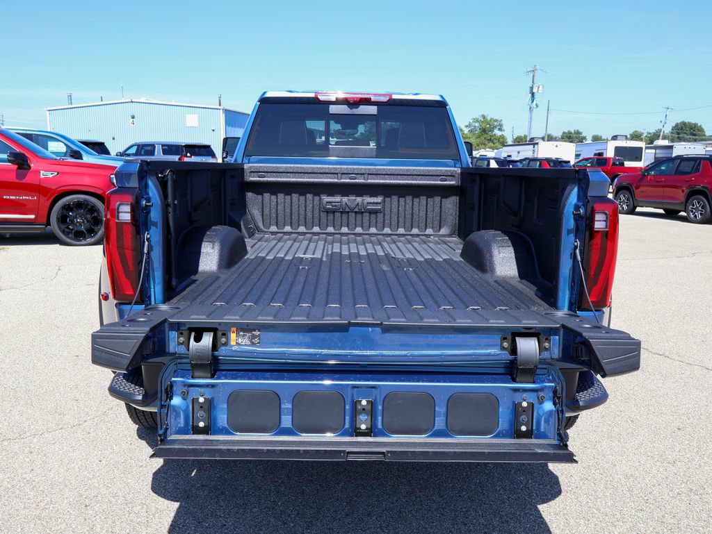 New 2026 GMC Sierra 3500 Denali Ultimate AWD/4WD image 5