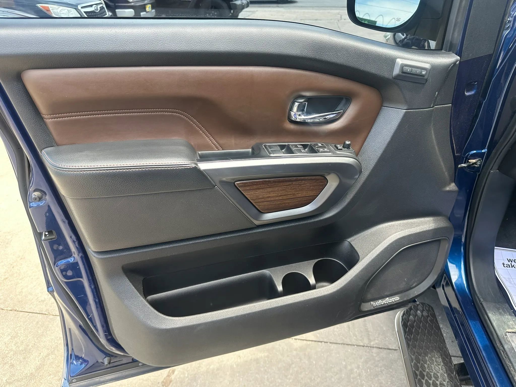 Used 2017 Nissan Titan Platinum Reserve AWD/4WD image 37