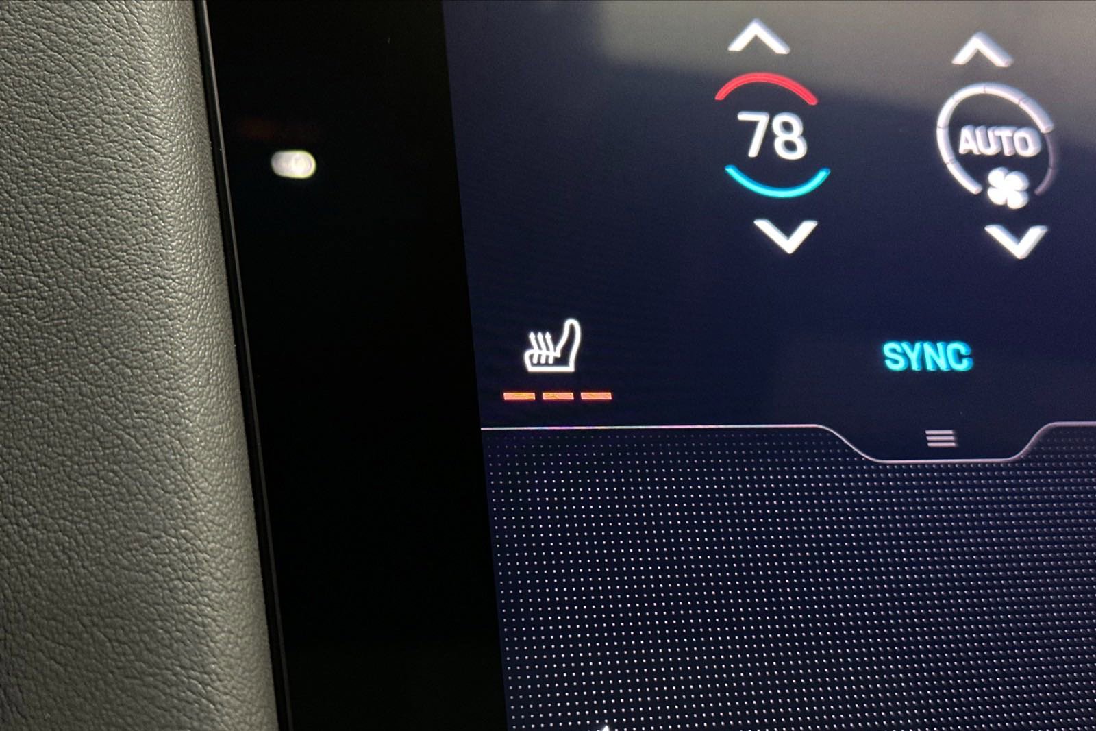 New 2025 Porsche Taycan 4S image 36