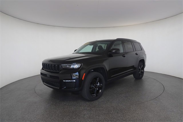 Used 2023 Jeep Grand Cherokee L Limited w/ Black Appearance Package image 3