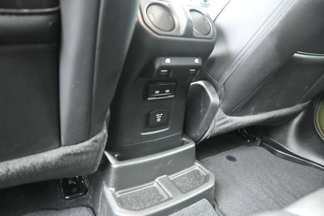 Used 2023 Jeep Wrangler Unlimited Sahara AWD/4WD image 34