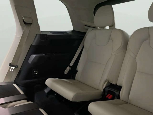 Used 2023 Volvo XC90 B6 Core AWD/4WD image 70