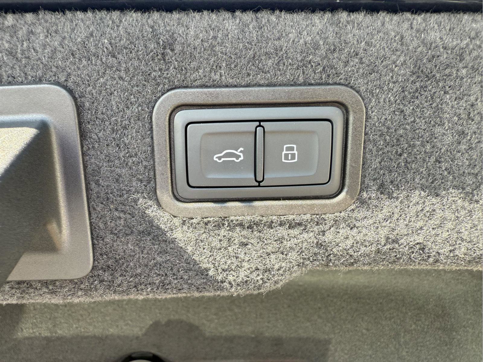 New 2026 Audi S8 image 24