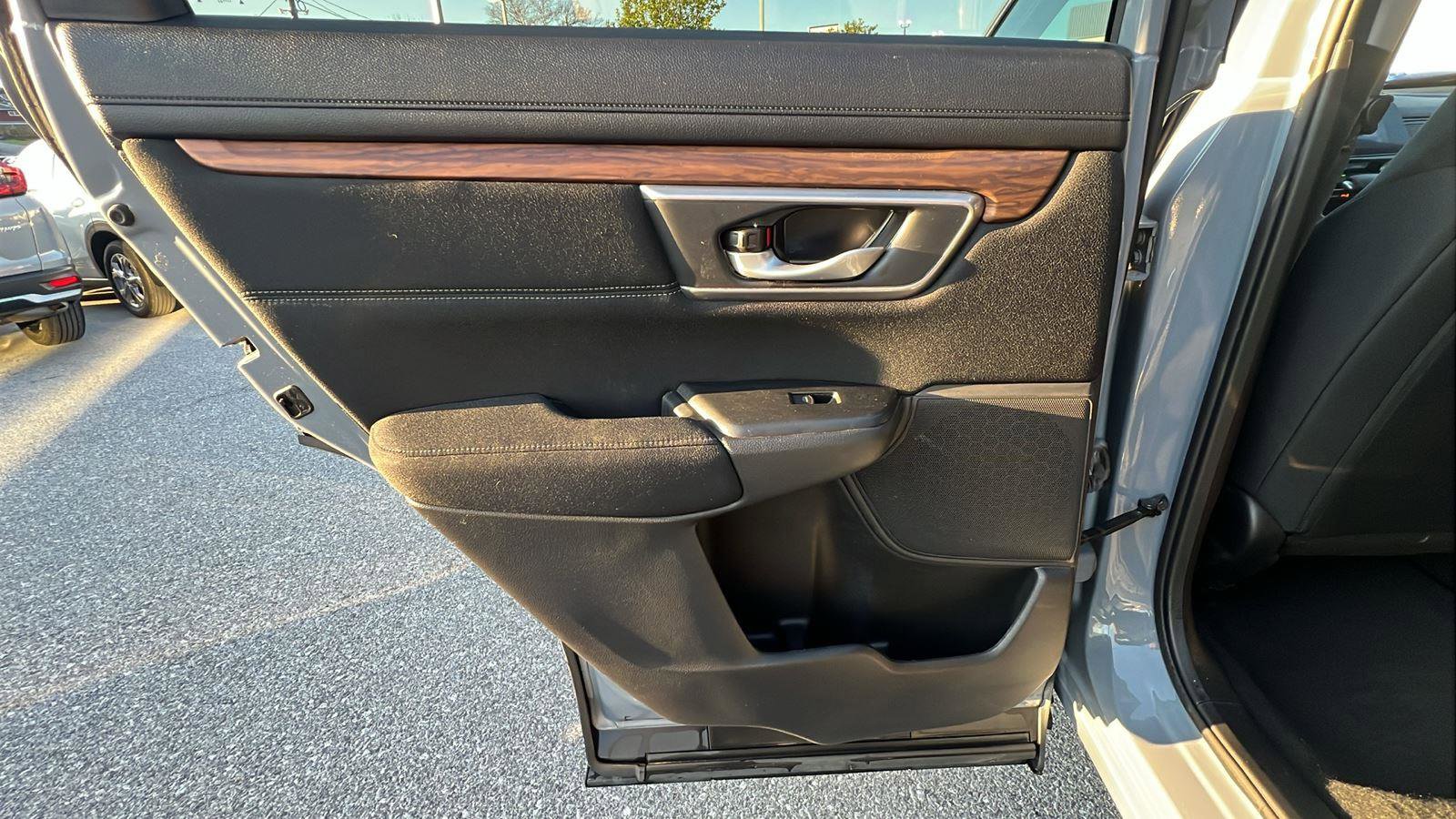 Used 2022 Honda CR-V EX image 17