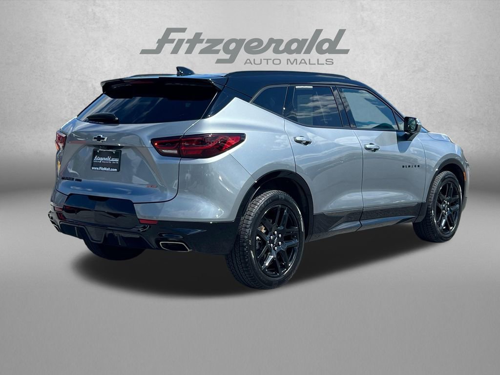 Used 2023 Chevrolet Blazer RS w/ Driver Confidence II Package image 7