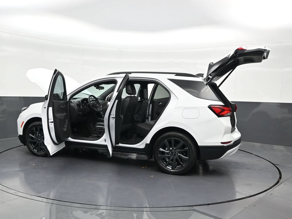 Used 2023 Chevrolet Equinox RS FWD image 37