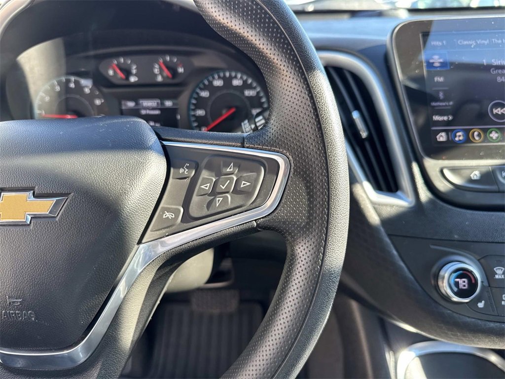 Used 2022 Chevrolet Malibu LT image 24