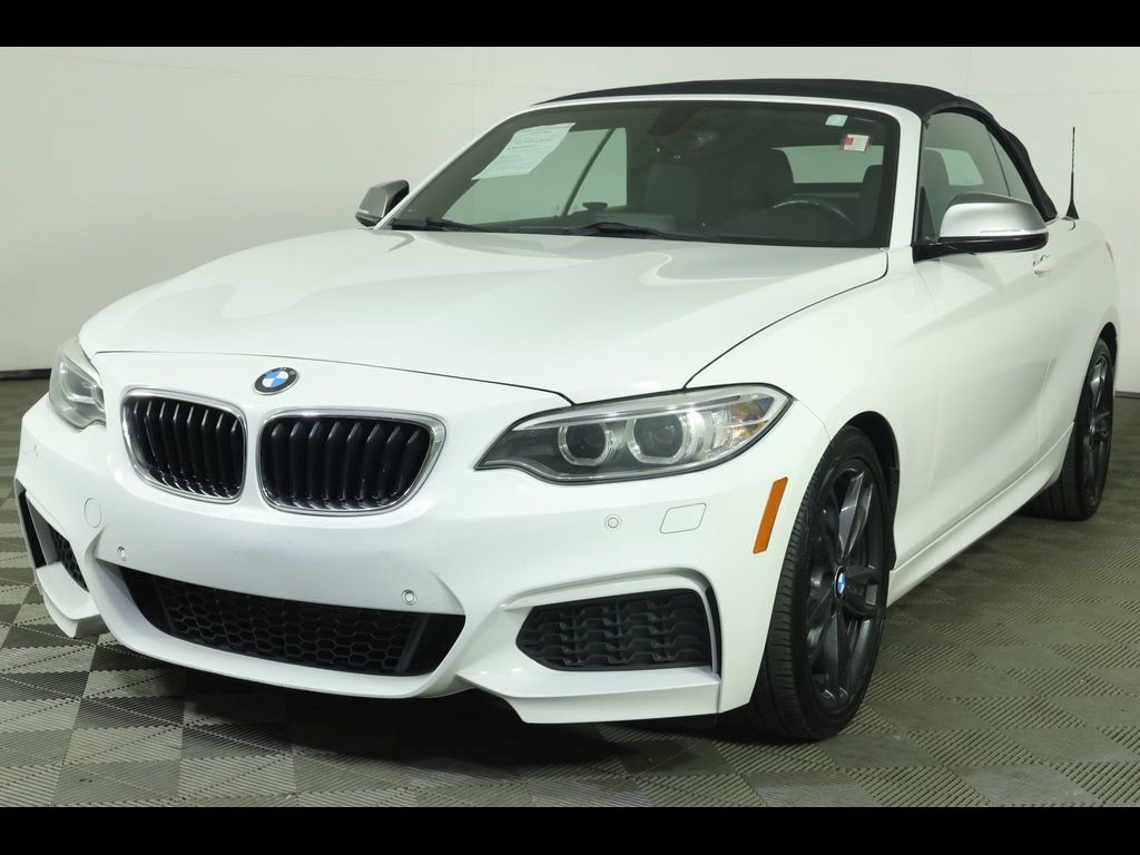 Used 2016 BMW M235i Convertible RWD image 2