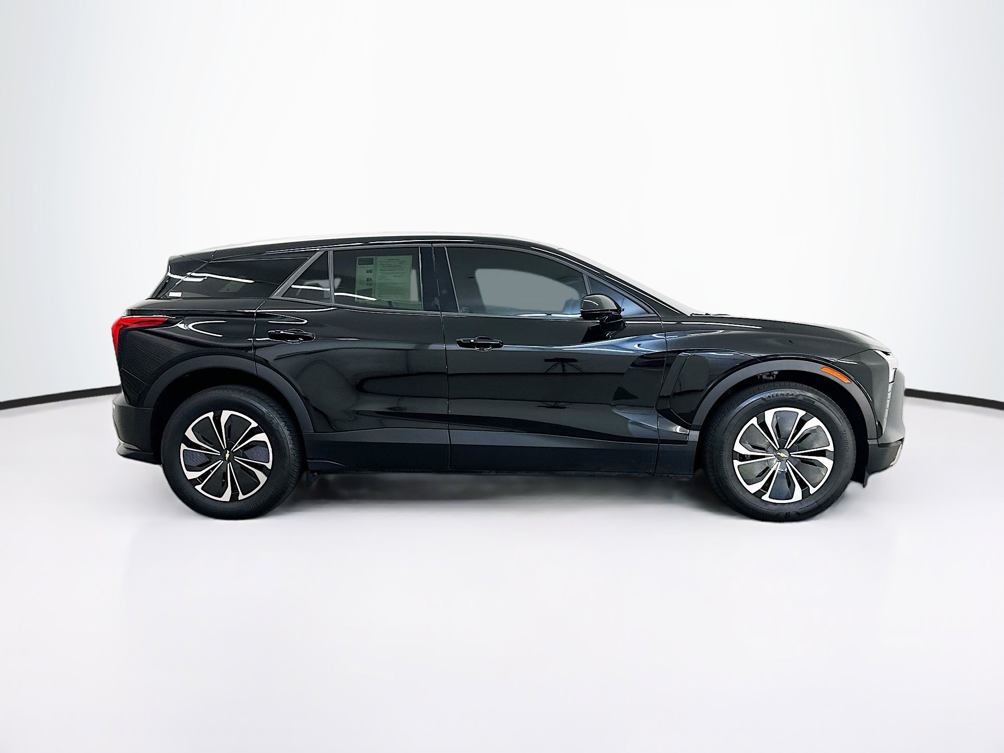 Used 2024 Chevrolet Blazer EV LT AWD/4WD image 10