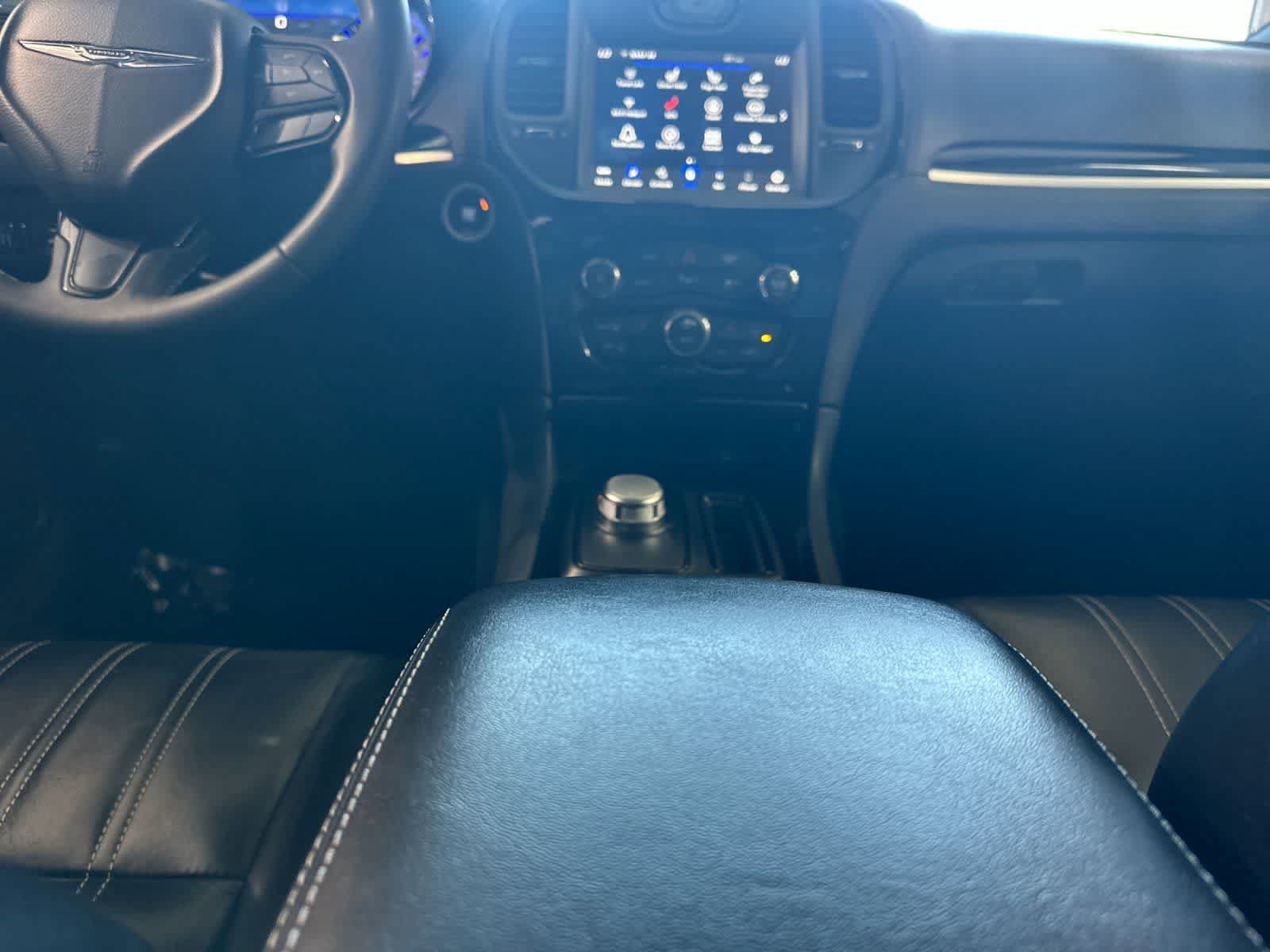 Used 2023 Chrysler 300 S RWD image 4