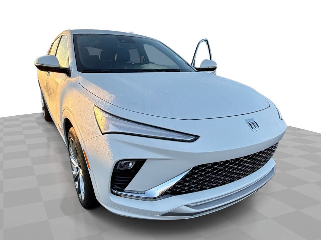 Certified 2024 Buick Envista Avenir image 1