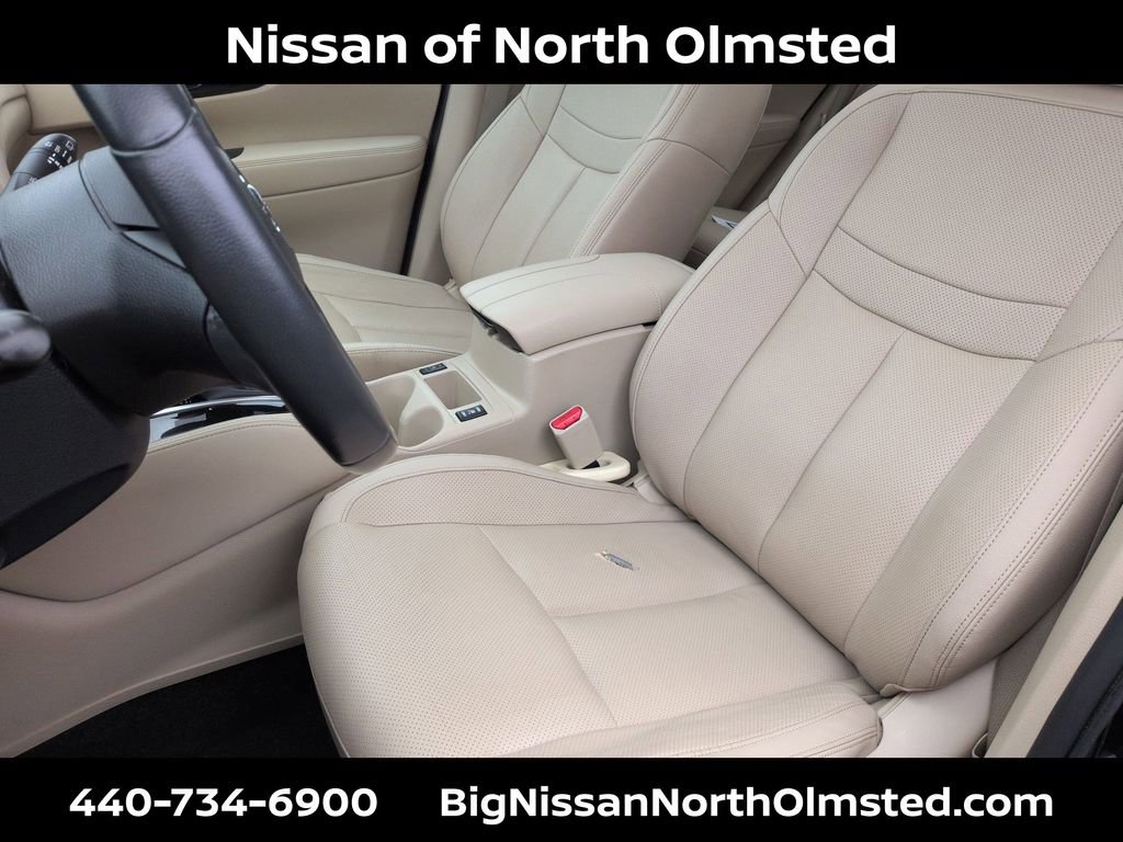 Used 2017 Nissan Rogue SL w/ SL Premium Package image 20