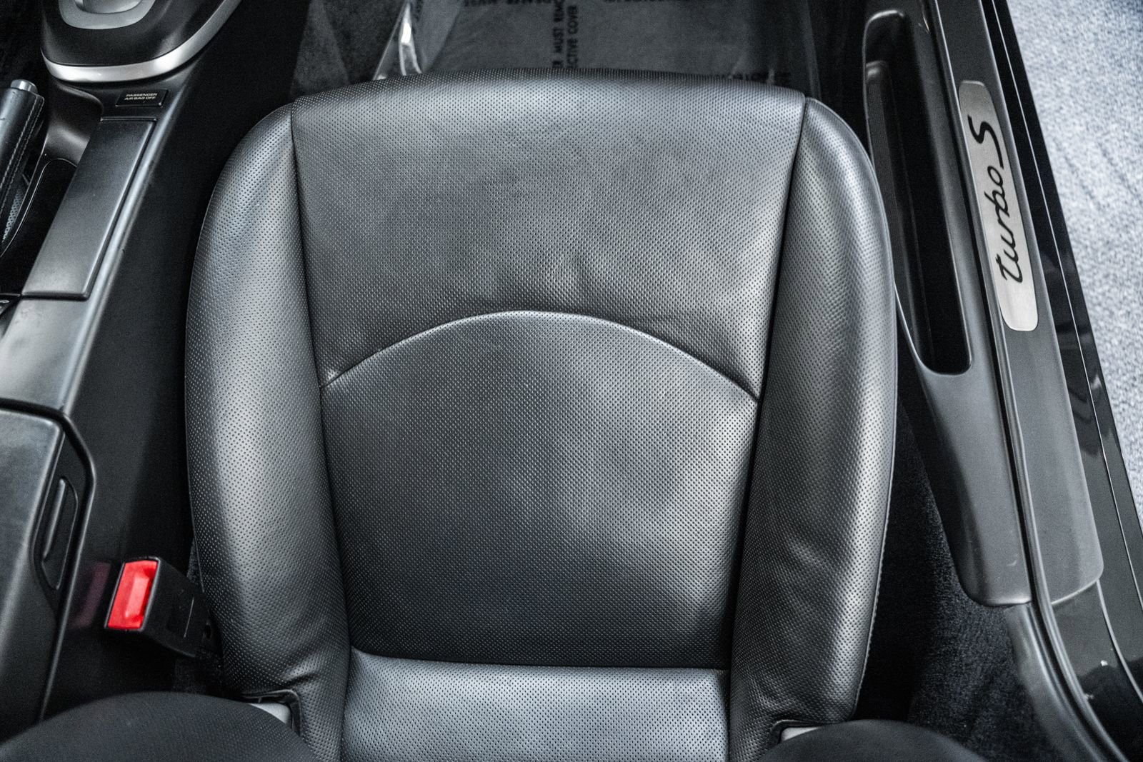 Used 2011 Porsche 911 Turbo S image 31