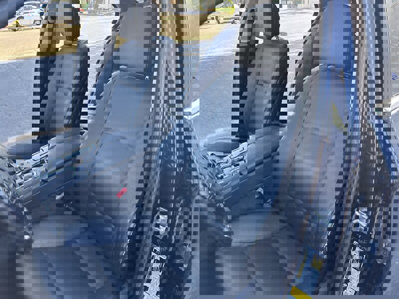 Used 2011 BMW 535i Sedan RWD image 25