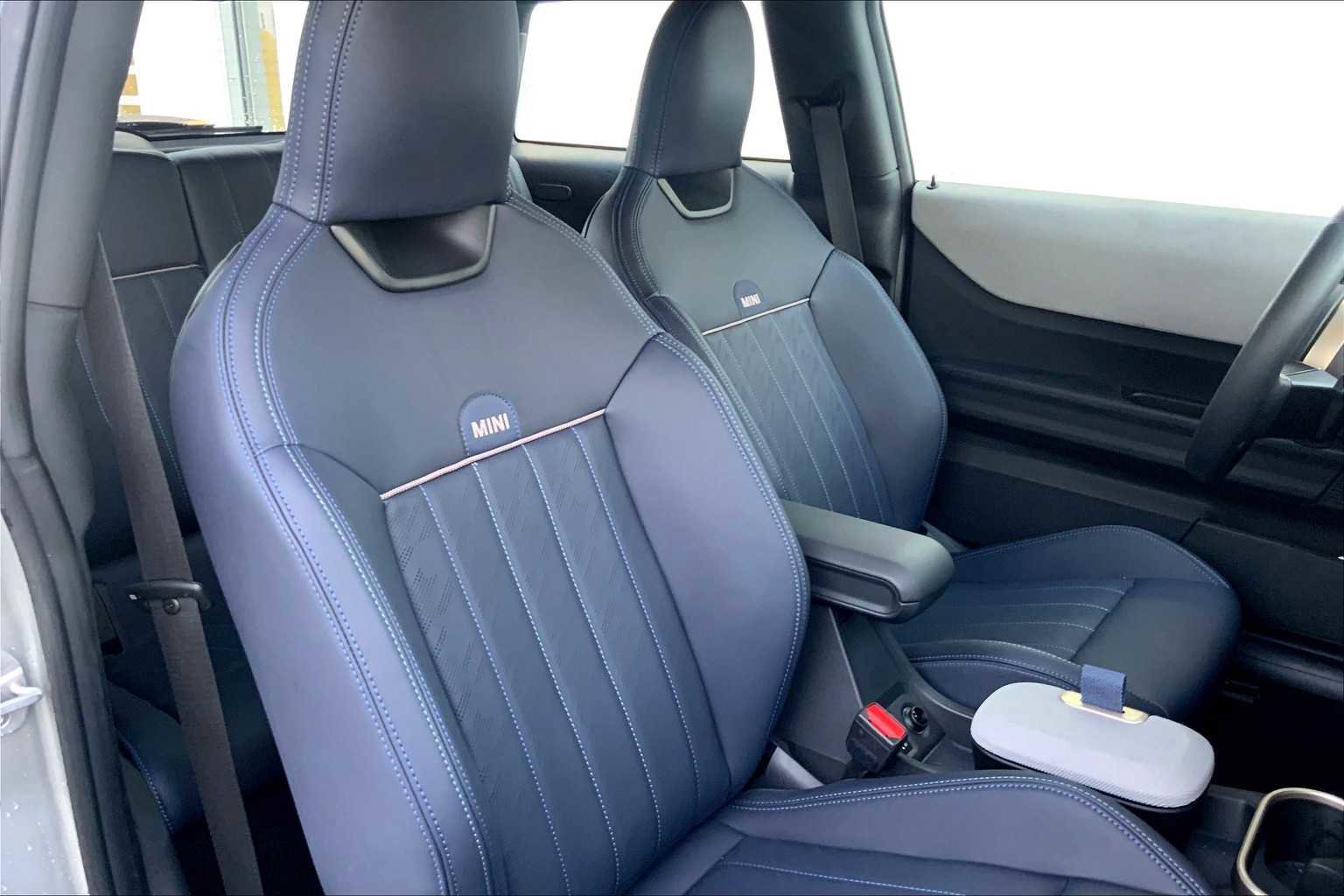 Used 2025 MINI Cooper S image 8