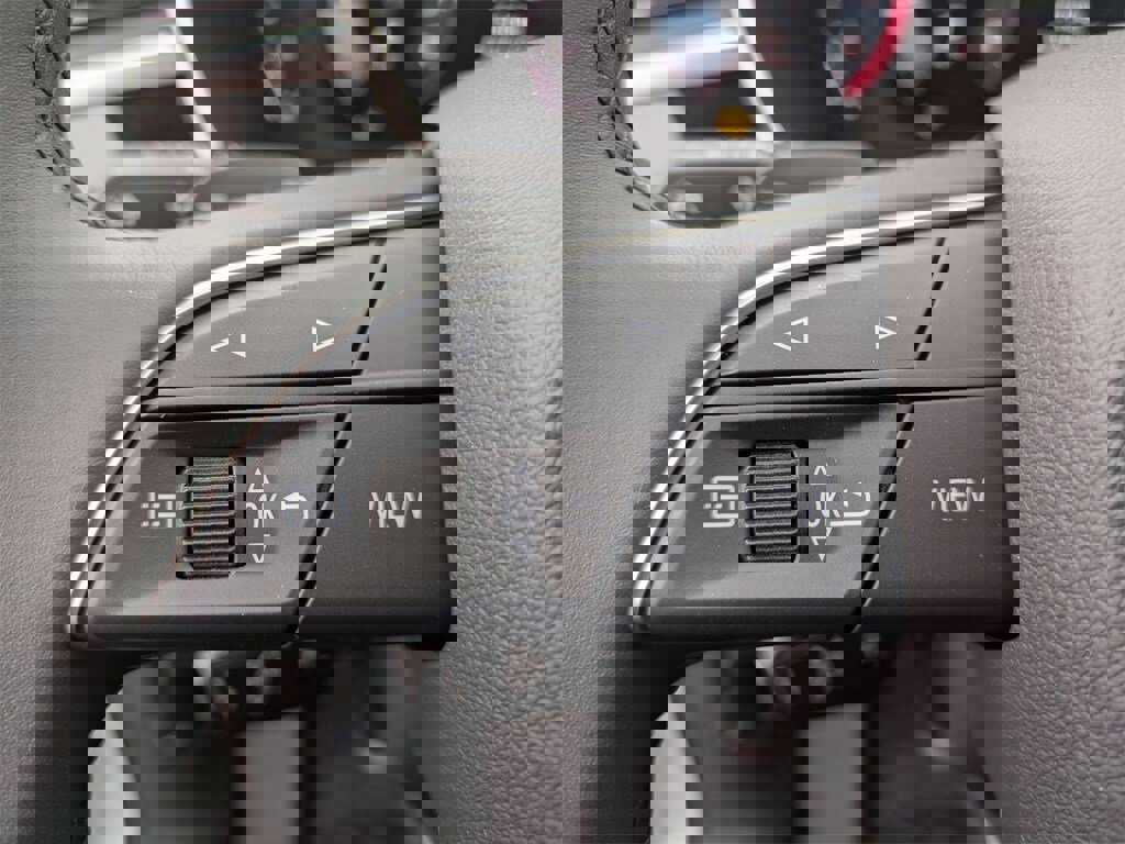 New 2025 Audi Q3 2.0T Premium image 18