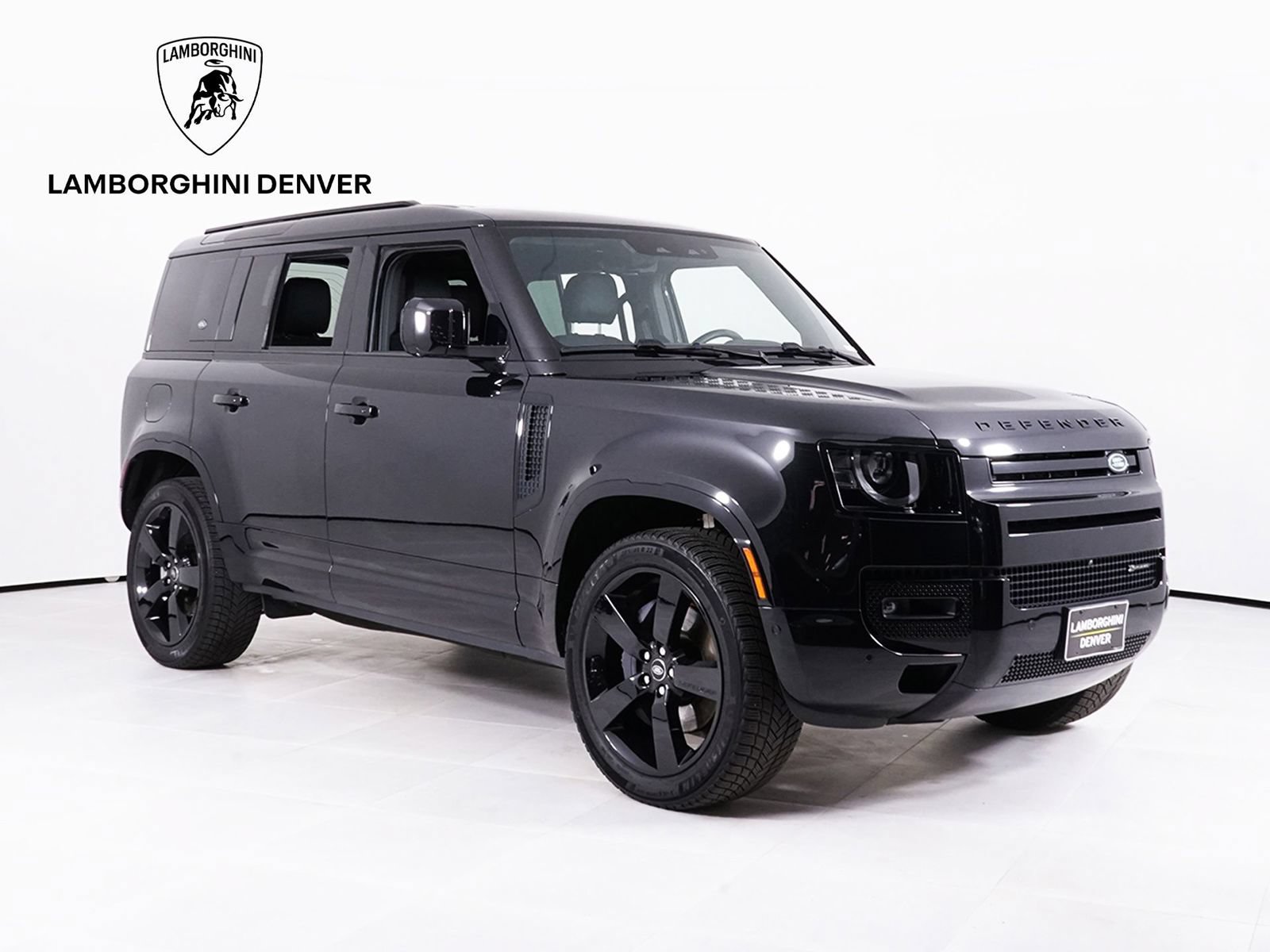 Used 2023 Land Rover Defender 110 X-Dynamic SE AWD/4WD image 9
