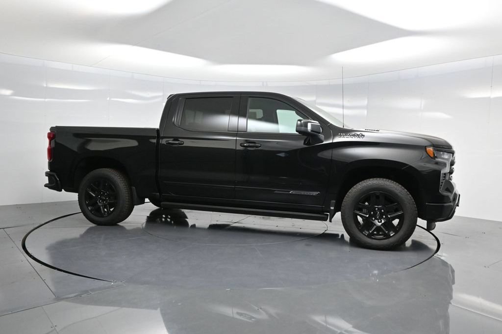 New 2025 Chevrolet Silverado 1500 High Country w/ Midnight Edition AWD/4WD image 46