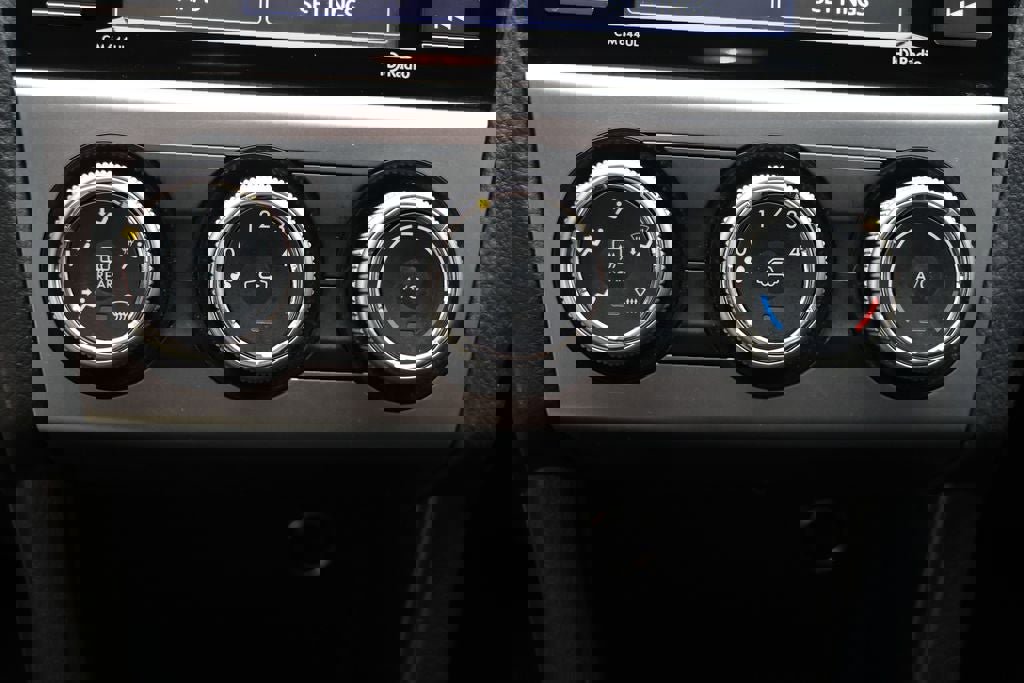 Used 2015 Subaru Crosstrek 2.0i Premium image 21