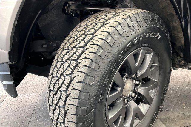 Used 2020 Toyota Tacoma SR5 image 34