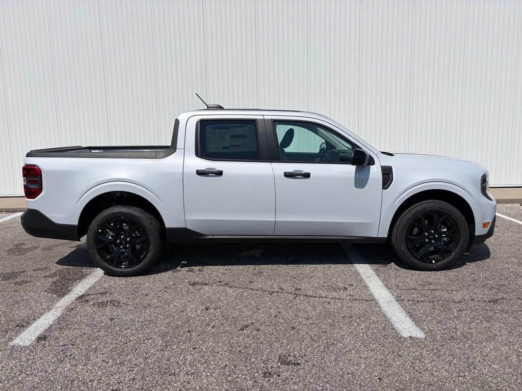 New 2026 Ford Maverick XLT w/ Equipment Group 301A AWD/4WD image 9