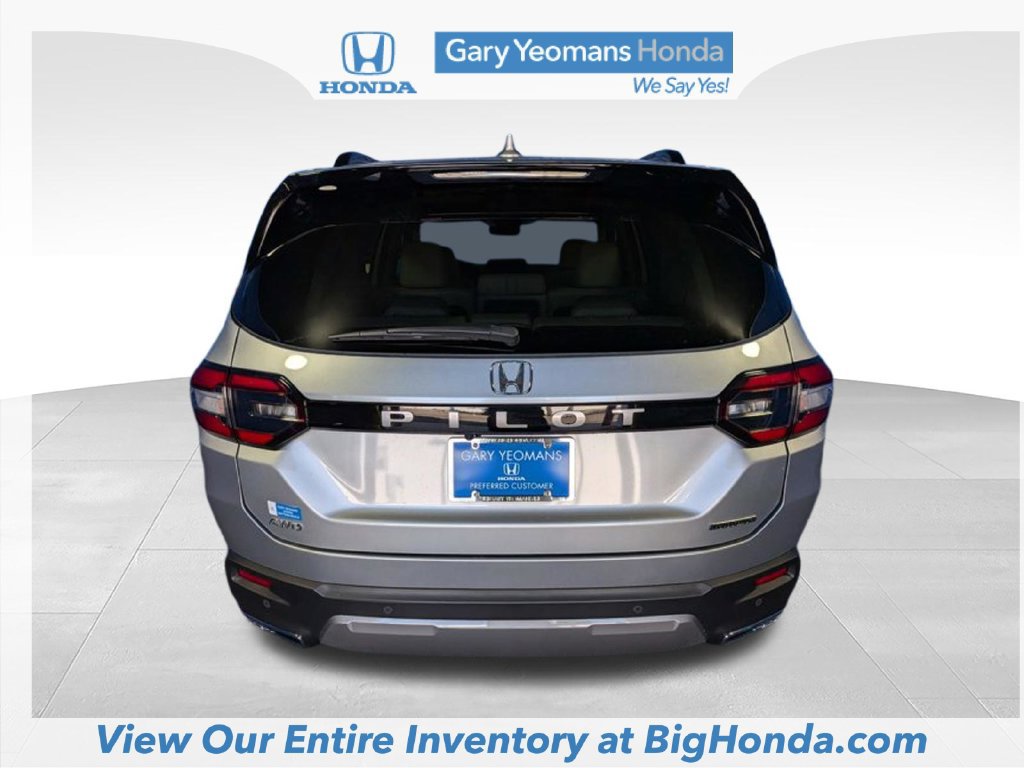 Used 2026 Honda Pilot Touring image 8