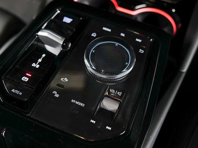 Used 2024 BMW i5 eDrive40i w/ M Sport Package RWD image 15