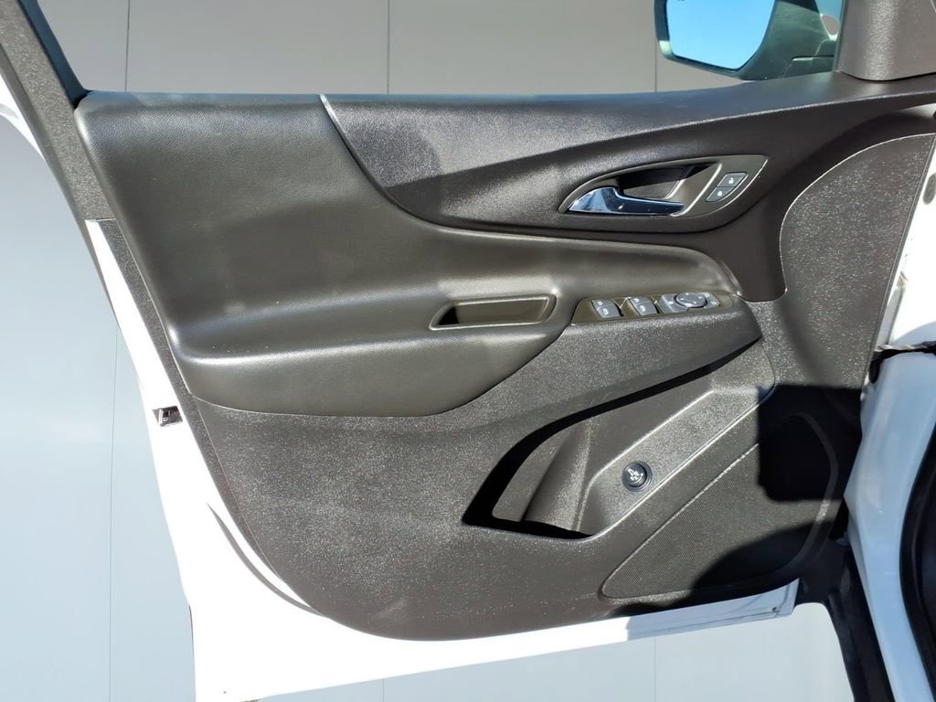 Used 2024 Chevrolet Equinox LT image 11