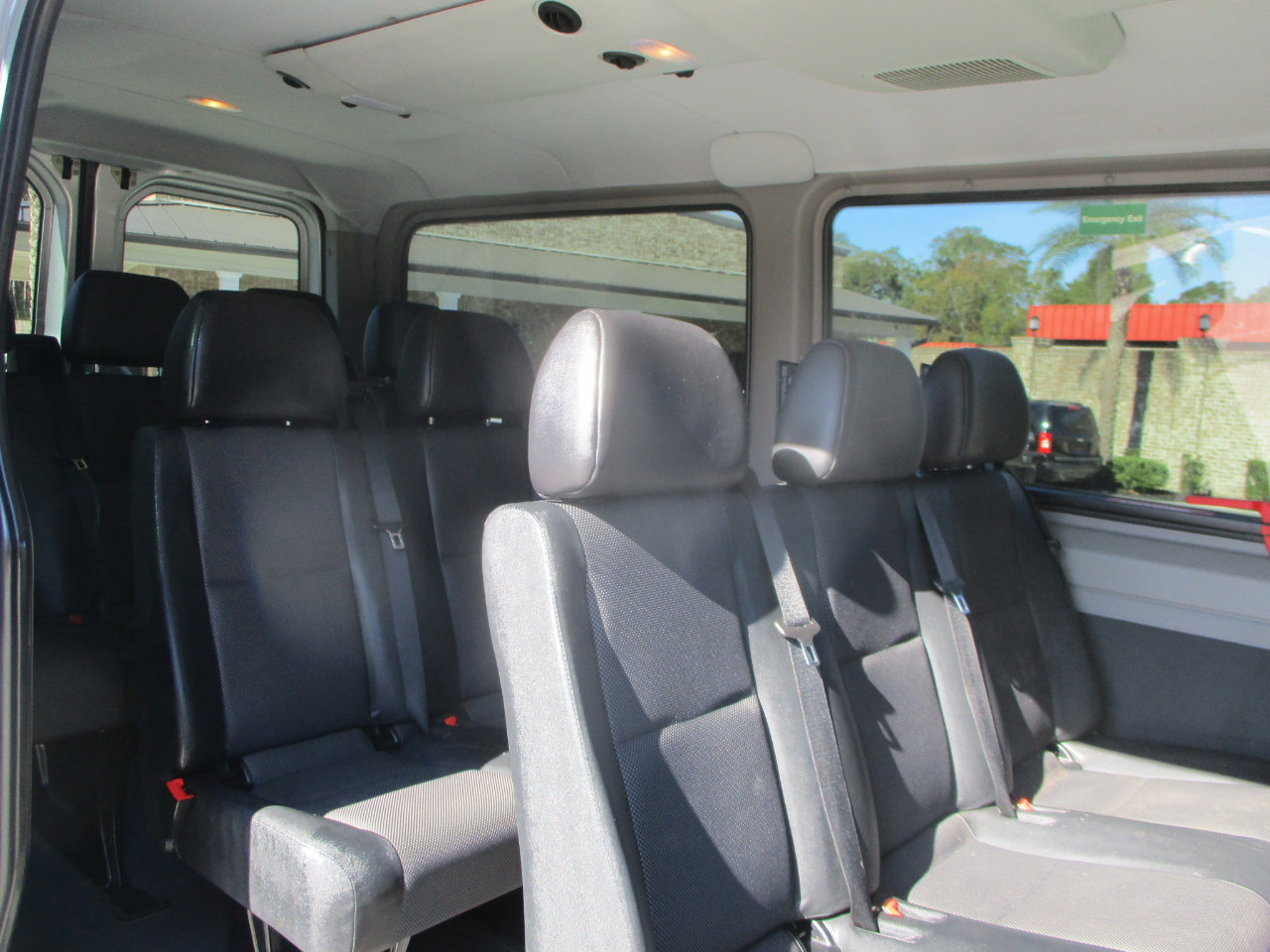 Used 2015 Mercedes-Benz Sprinter 2500 image 16