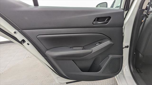 Used 2025 Nissan Altima 2.5 SV image 16