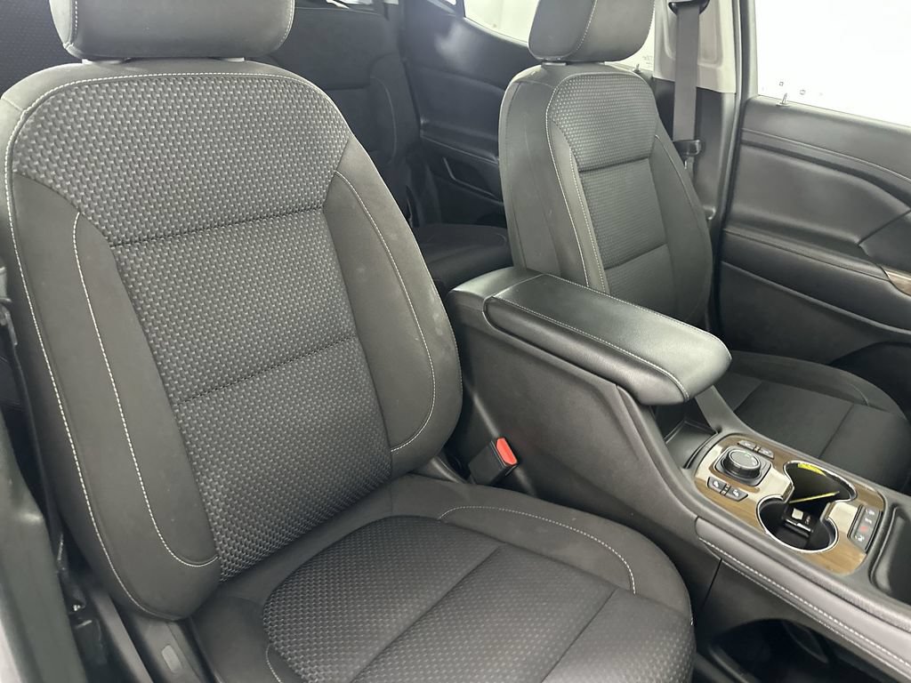 Certified 2023 GMC Acadia SLE w/ Driver Convenience Package FWD image 28