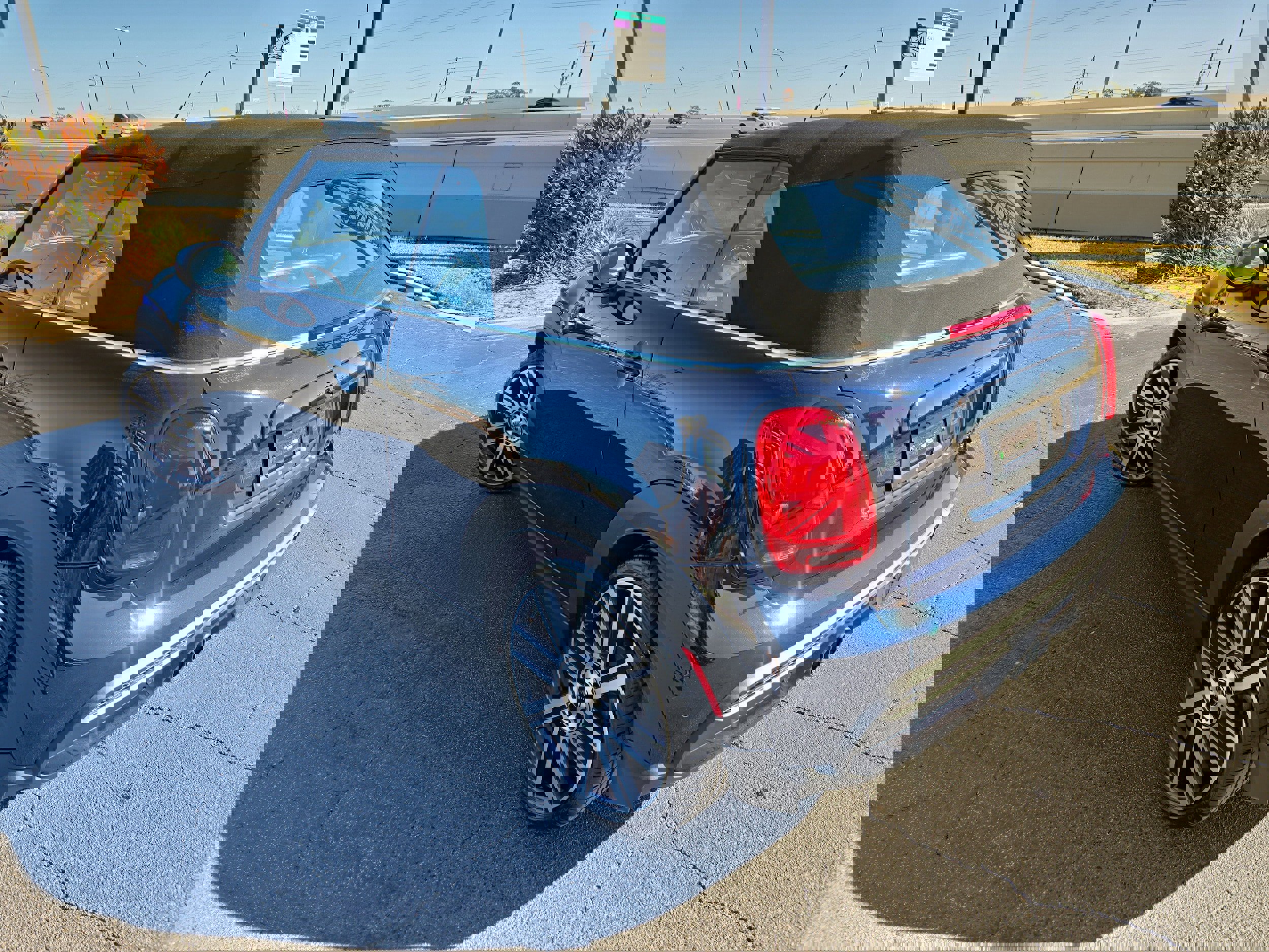 Used 2023 MINI Cooper S image 25