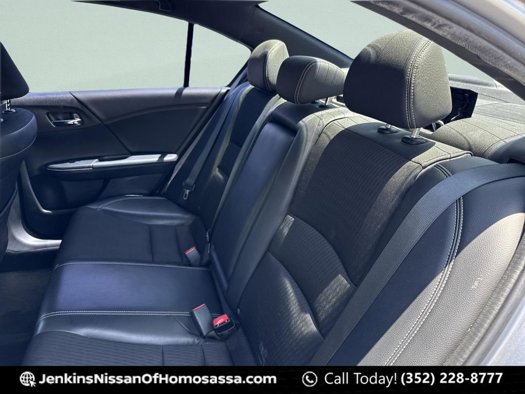 Used 2016 Honda Accord Sport image 25